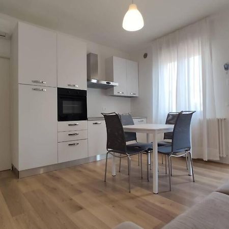 Delta D Piazza Marina- 50 Mt Dal Mare - Immobil Relax Apartment Lido di Jesolo Luaran gambar