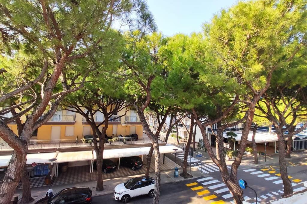 Delta D Piazza Marina- 50 Mt Dal Mare - Immobil Relax Apartment Lido di Jesolo Luaran gambar